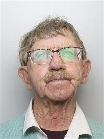 Clive Nuttalls photo