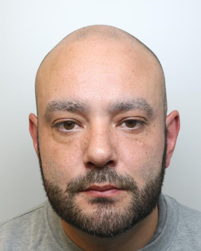 Simon Tomkinss photo