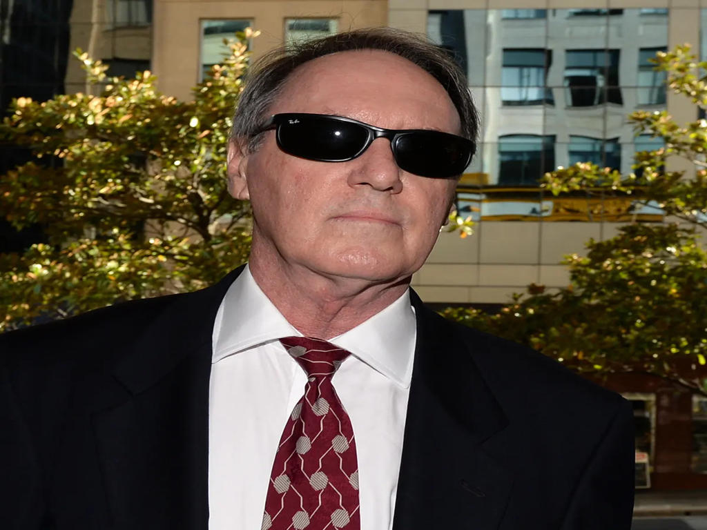 Robert Hughess photo