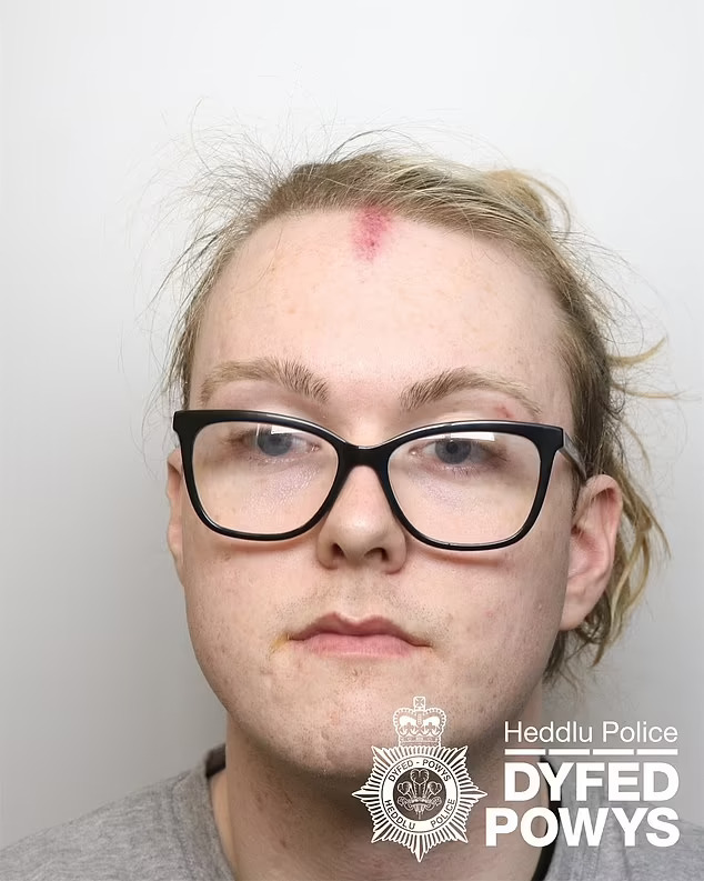 Louise Thomass photo