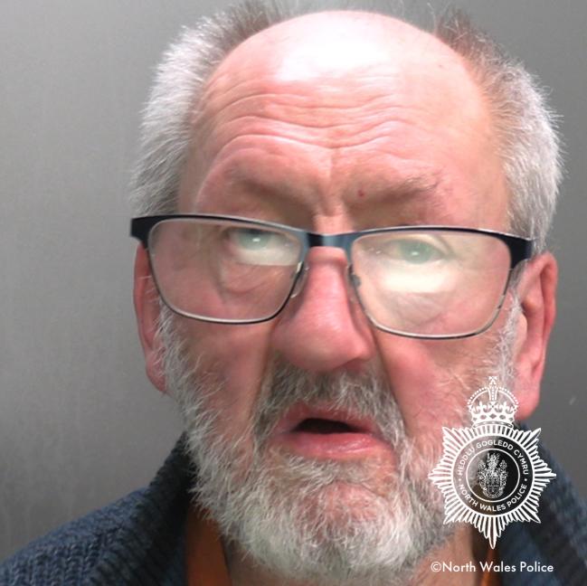 Anthony Hooper  s photo